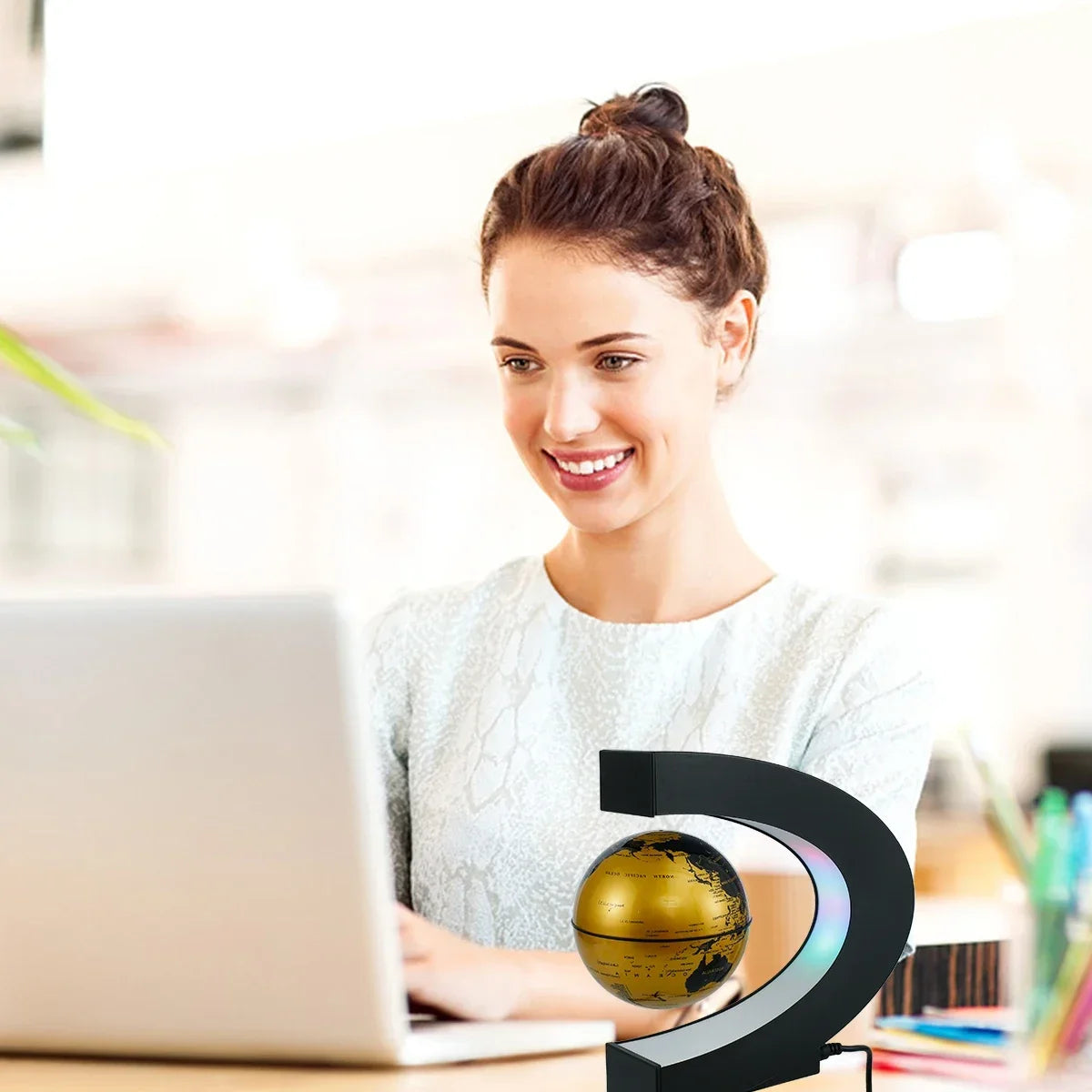 Magnetic Floating Earth Globe Lamp, LED Rotating Globe Levitation Light